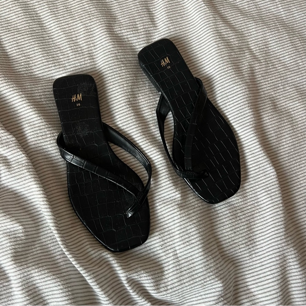 H&M Elegant Black Sandals for Women